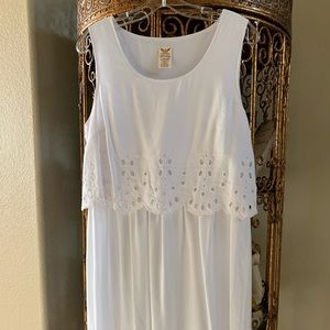 Faded Glory Ladies White Eyelet Dress